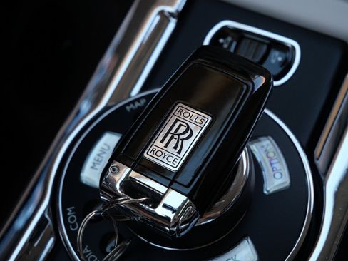 Certified 2018 Rolls-Royce Wraith image 13