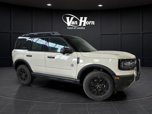 New 2025 Ford Bronco Sport Outer Banks w/ Sasquatch Outer Banks Package AWD/4WD image 1