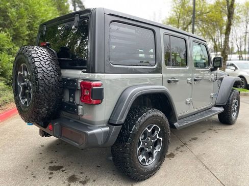 Used 2022 Jeep Wrangler Unlimited Rubicon 4xe w/ Cold Weather Group AWD/4WD image 4