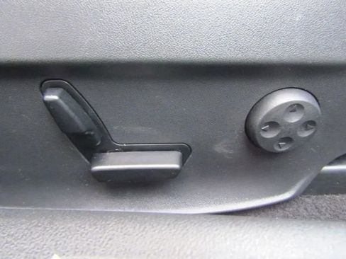 Used 2015 Tesla Model S 85D image 42