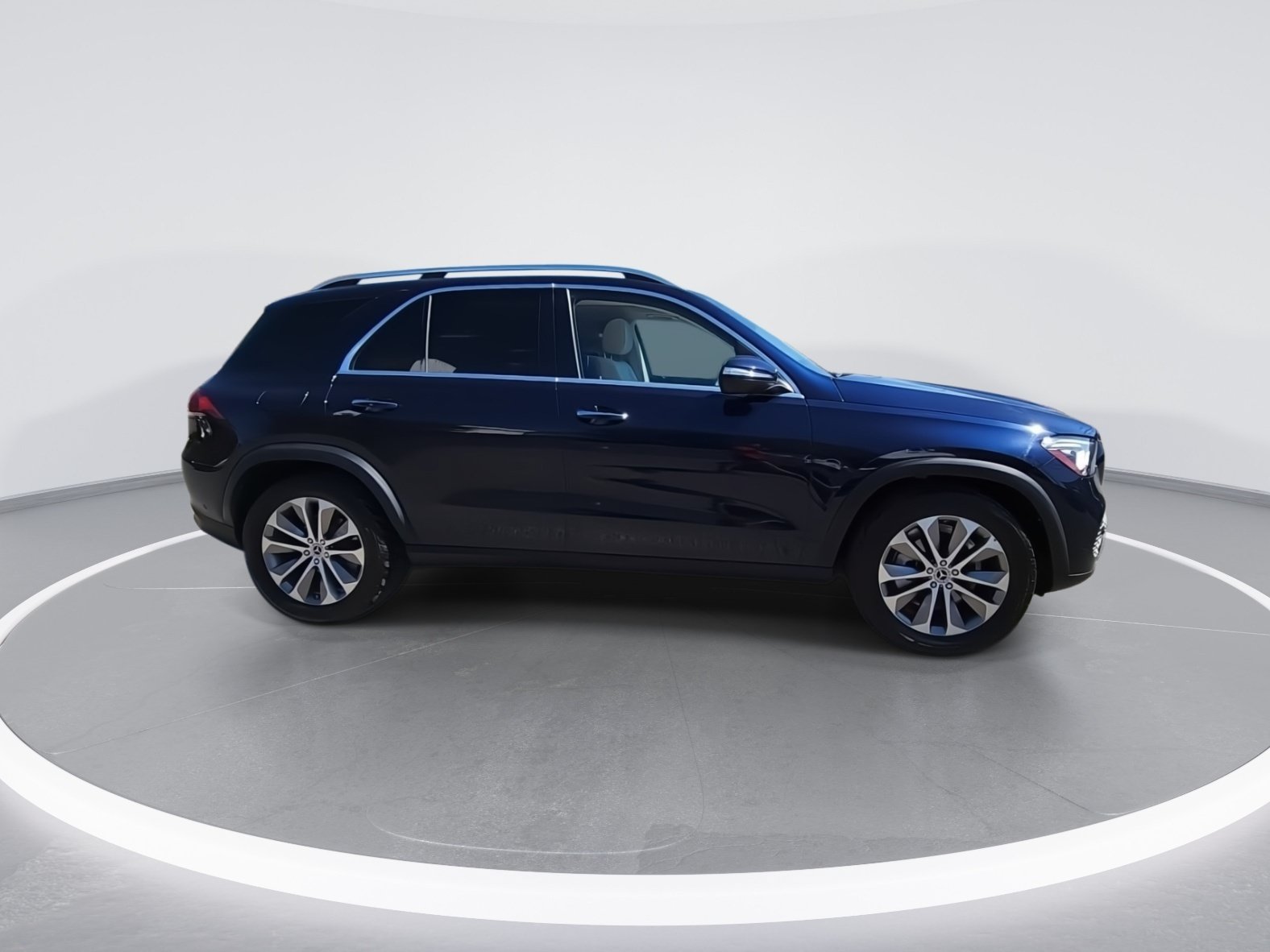 Used 2021 Mercedes-Benz GLE 350 image 4