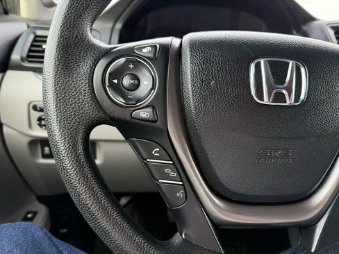 Used 2017 Honda Pilot EX image 19