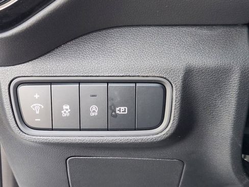 Used 2025 Kia Soul S image 18