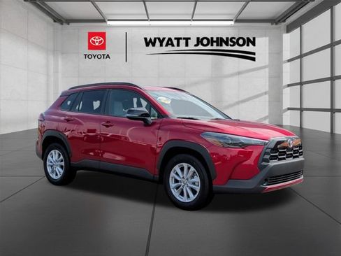 Certified 2026 Toyota Corolla Cross LE FWD image 6