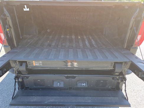 Used 2022 GMC Sierra 1500 AT4X AWD/4WD image 26