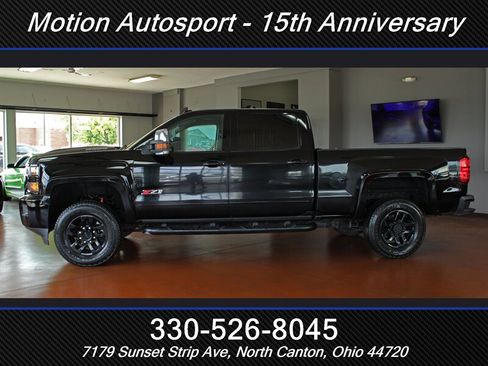 Used 2019 Chevrolet Silverado 2500 LTZ w/ Midnight Edition AWD/4WD image 7