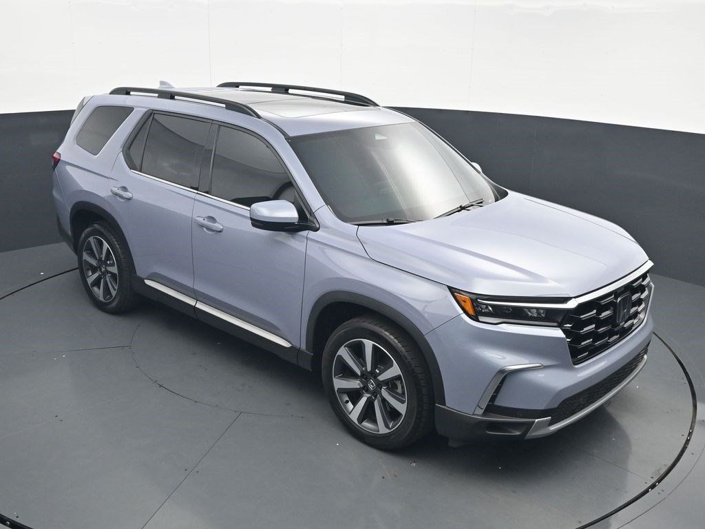 Used 2025 Honda Pilot Touring image 31