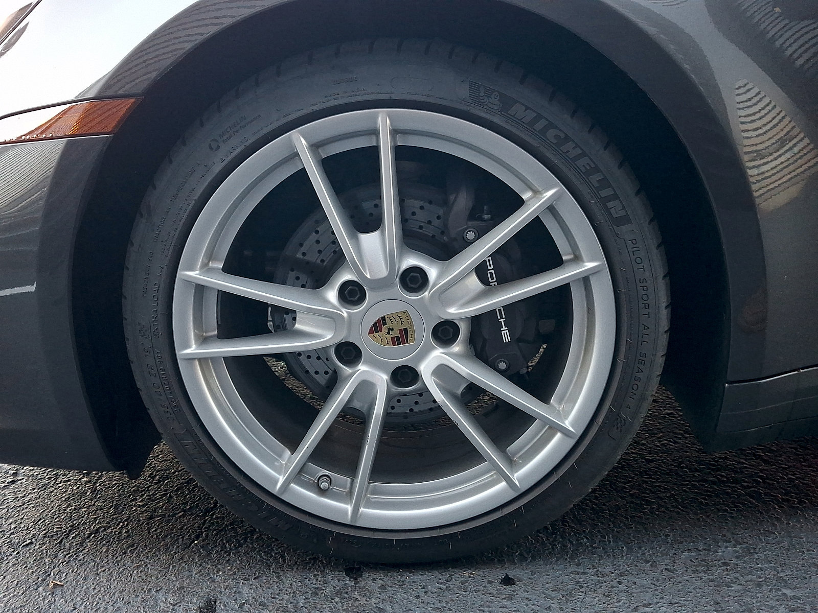 Certified 2024 Porsche 911 Carrera RWD image 15