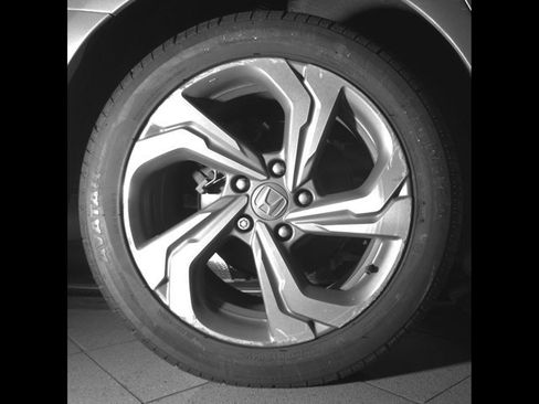 Used 2019 Honda Accord EX image 11