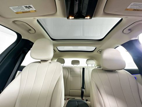 Certified 2025 Mercedes-Benz E 350 Sedan w/ MBUS Superscreen Package image 22
