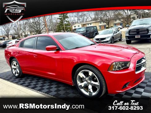 Used 2011 Dodge Charger Rallye image 1