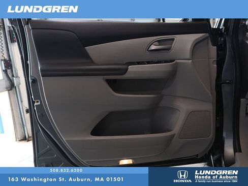 Used 2012 Honda Odyssey EX image 9