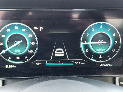 Used 2021 Hyundai Elantra Limited w/ Cargo Package image 20