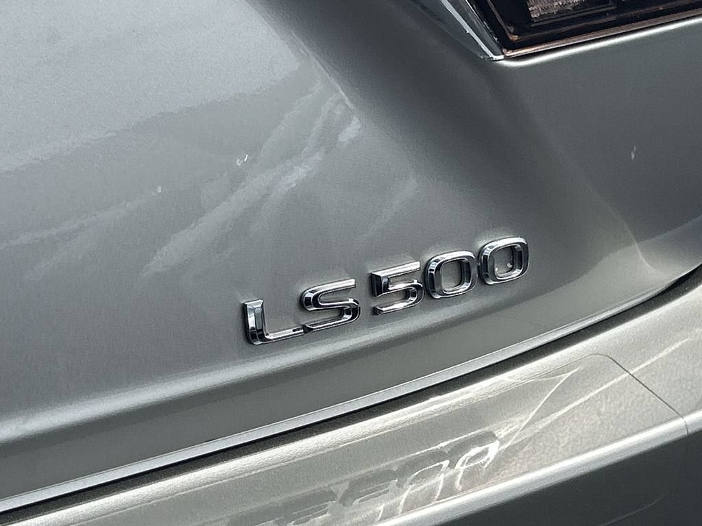 Used 2018 Lexus LS 500 w/ Luxury Package RWD image 28