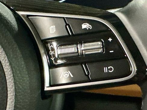Used 2025 Kia Seltos EX w/ EX Sunroof Package AWD/4WD image 10