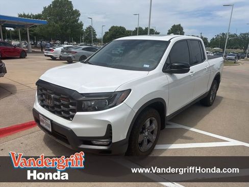 Certified 2024 Honda Ridgeline TrailSport image 1
