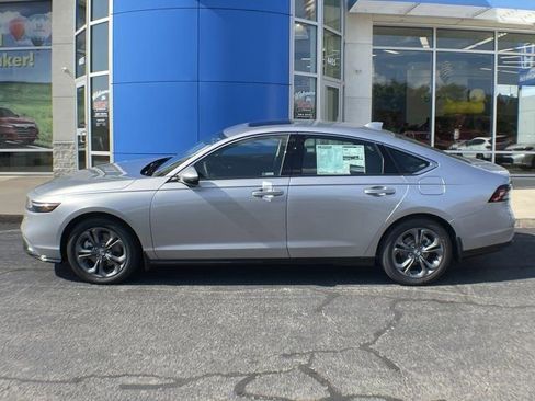 New 2025 Honda Accord EX-L image 2