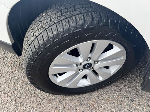 Used 2019 Subaru Outback 2.5i Premium AWD/4WD image 12