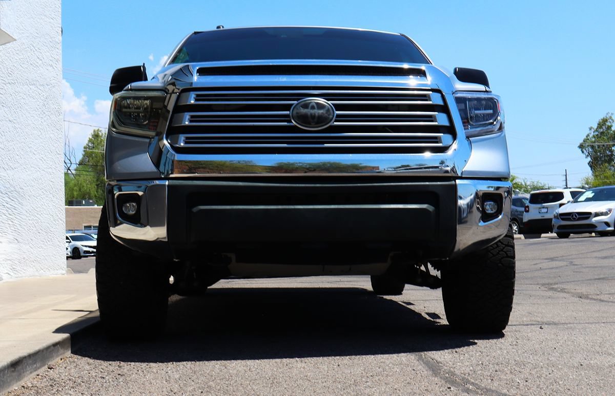 Used 2018 Toyota Tundra Limited w/ Limited Premium Package AWD/4WD image 17