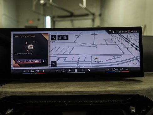 Certified 2025 BMW 330i xDrive Sedan w/ Convenience Package image 13