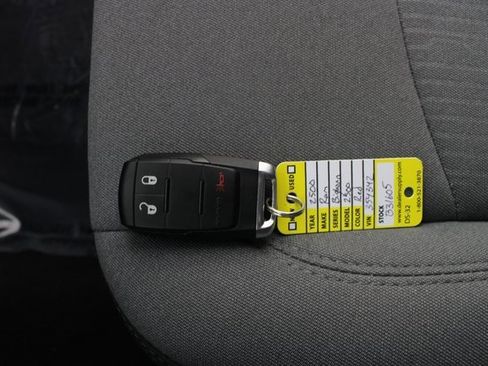 Used 2024 RAM 2500 Big Horn w/ Bed Utility Group image 7