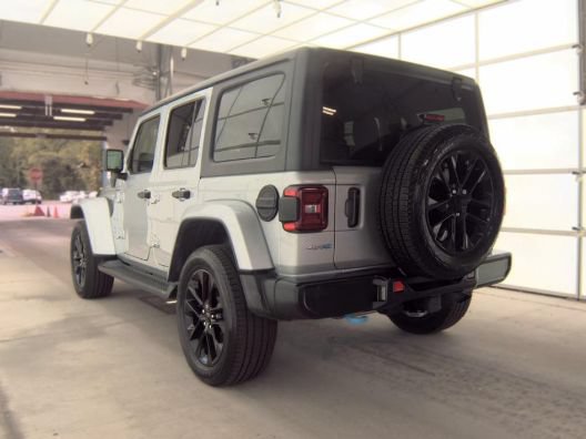 Used 2023 Jeep Wrangler Unlimited Sahara w/ Cold Weather Group AWD/4WD image 3