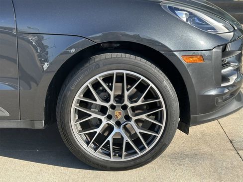 Used 2021 Porsche Macan S image 11