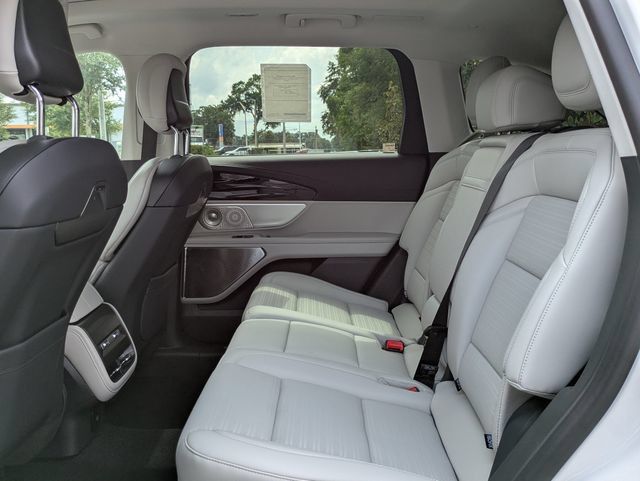 New 2026 Lincoln Nautilus Reserve AWD/4WD image 14