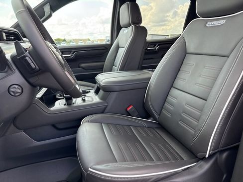 New 2026 GMC Sierra 1500 AT4X AWD/4WD image 16
