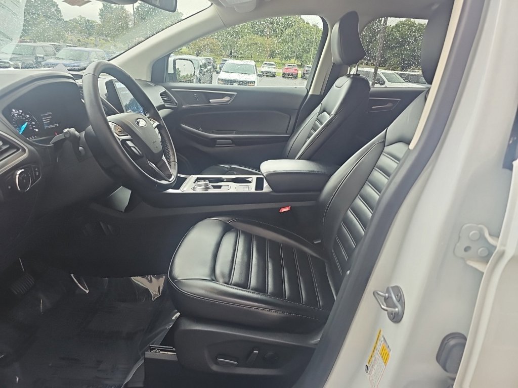 Used 2024 Ford Edge SEL w/ Convenience Package AWD/4WD image 9