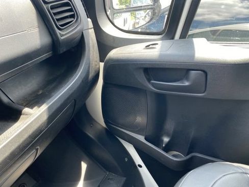 Used 2023 RAM ProMaster 2500 FWD image 25