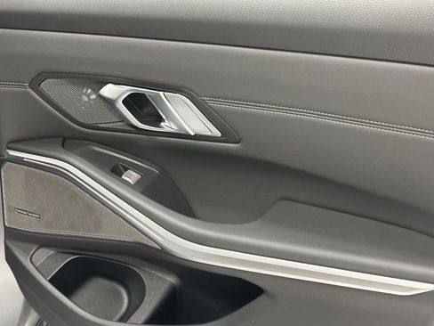 Used 2025 BMW M3 Competition w/ Executive Package image 21