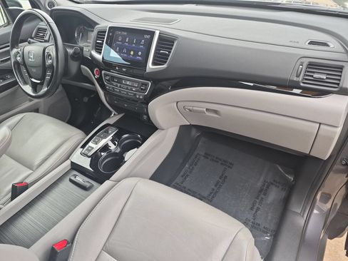 Used 2016 Honda Pilot Touring image 35