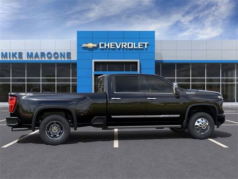 New 2025 Chevrolet Silverado 3500 High Country w/ High Country Premium Package image 5