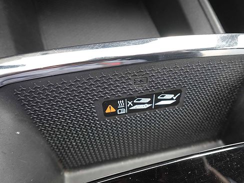 Used 2025 Chevrolet Equinox RS w/ Safety and Technology Package image 23