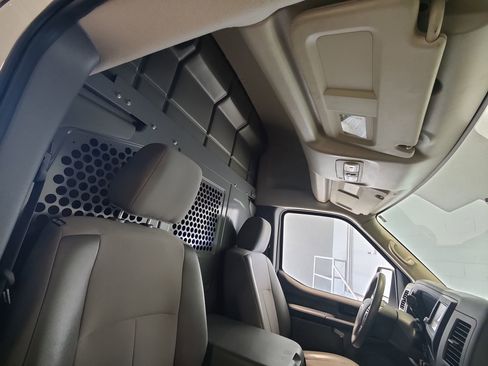 Used 2021 Nissan NV 2500 SV image 17