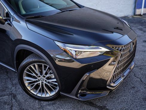 Used 2023 Lexus NX 350 AWD w/ Luxury Package image 8