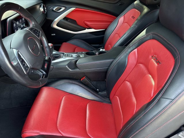 Used 2021 Chevrolet Camaro SS w/ LPO, Ground Effects Package RWD image 11