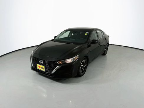 Used 2024 Nissan Sentra SV FWD image 5