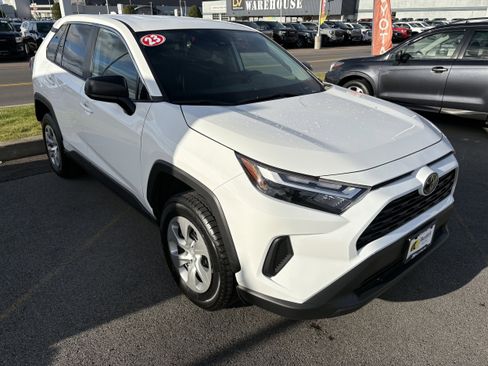 Used 2023 Toyota RAV4 LE image 2