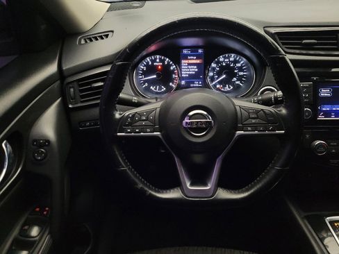 Used 2020 Nissan Rogue SV FWD image 22