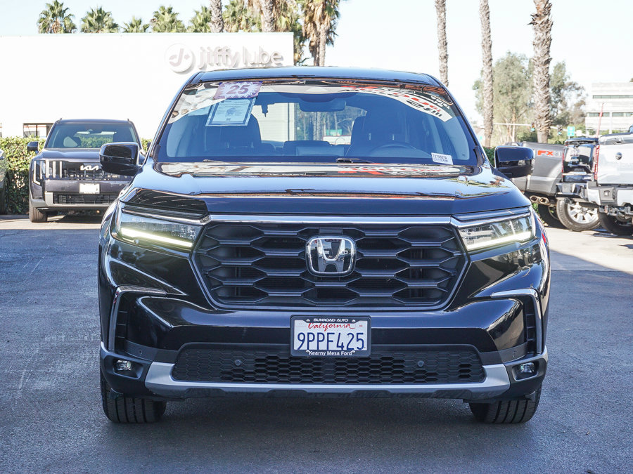Used 2025 Honda Pilot EX-L image 2