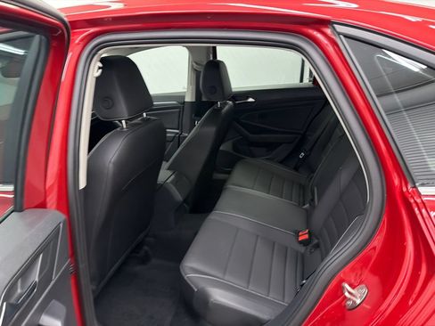 Used 2024 Volkswagen Jetta SE FWD image 20
