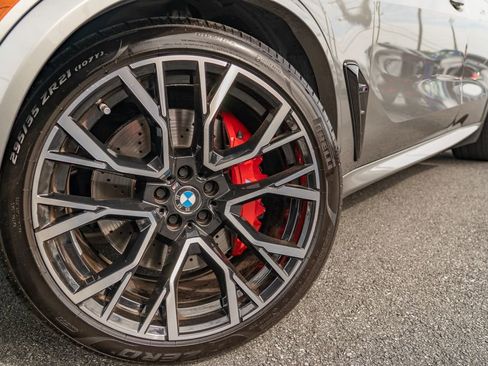 Used 2022 BMW X5 M w/ Competition Package 2 image 3