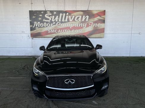 Used 2017 INFINITI QX30 Sport w/ Sport Leather Package image 8