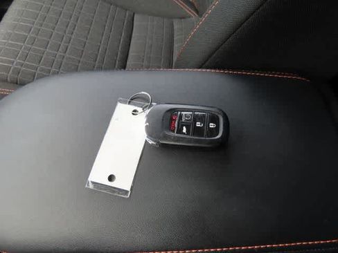 Used 2023 Honda HR-V Sport image 25