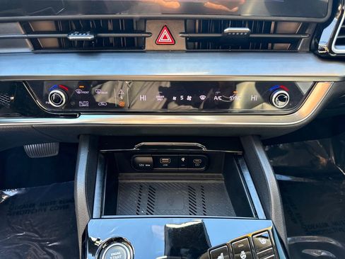 Used 2023 Kia Sportage EX w/ EX Premium Package image 22