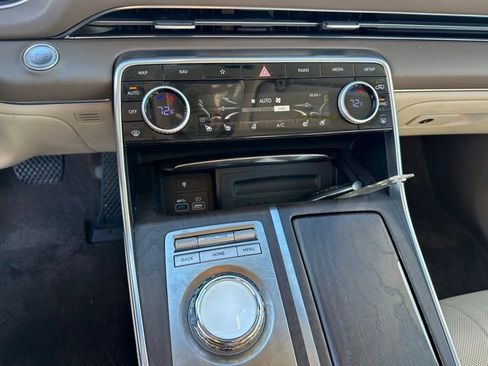 Used 2023 Genesis GV80 2.5T w/ Prestige 20" Package AWD/4WD image 25