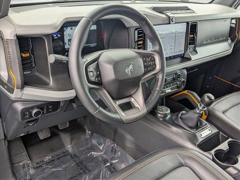 Used 2023 Ford Bronco Badlands w/ Sasquatch Package AWD/4WD image 10