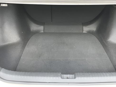 Used 2024 Honda Accord EX image 12